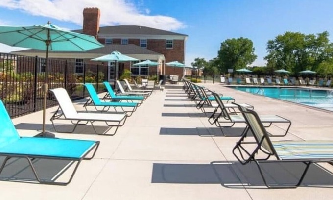 Carmel Apartment | Landing at Gramercy - 3 Bedrooms in Downtown Carmel