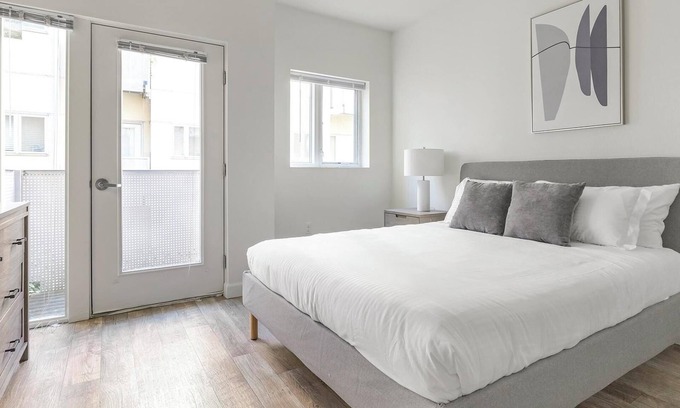 Pearl District Apartment | Landing at Pearl Studios - Studio in Northwest .