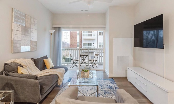Willow Springs Apartment | Landing | Beautiful 2BD, Pool, Clubhouse