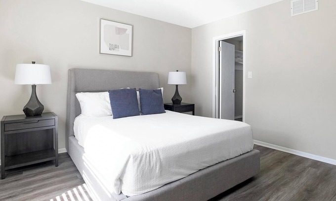 Homewood Apartment | Landing | Incredible 1BD, Clubhouse, Gym