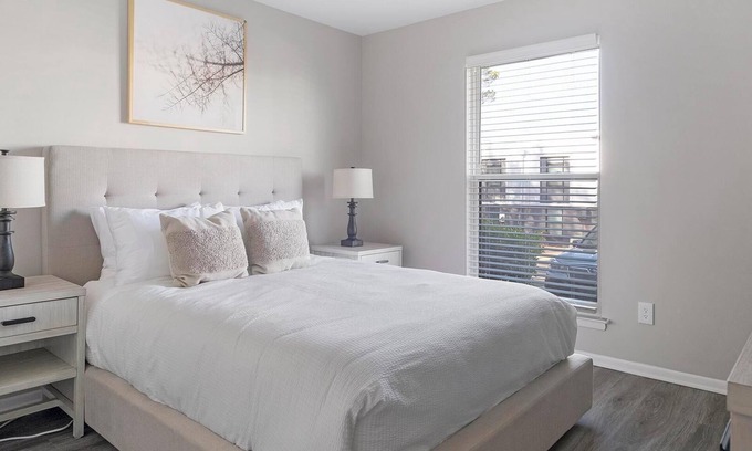 Homewood Apartment | Landing | Spectacular 2BD, Pool, Clubhouse