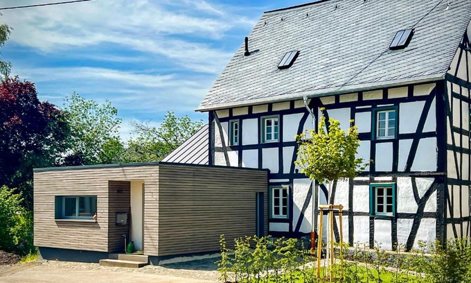 Utzerath House | Landleben auf Zeit