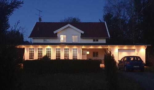 Harryda Apartment | Landvetter Airport B&B and Parking