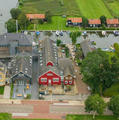 Elahuizen House | Landzicht Vakantiehuis aan de Fluessen