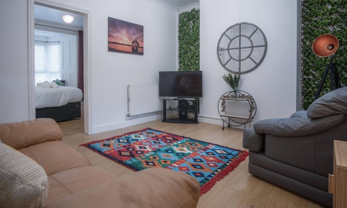 Mumbles Apartment | Langland Road - 1 Bedroom Apartment - Mumbles