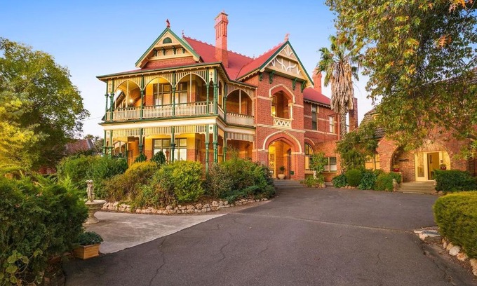 White Hills Bed & Breakfast | Langley Estate, Bendigo
