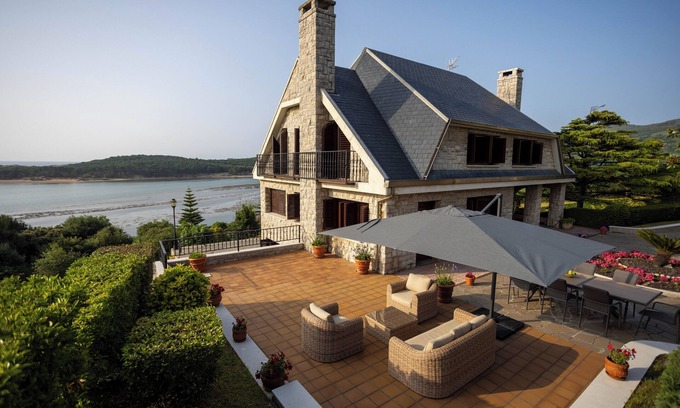Mogro House | Lara village