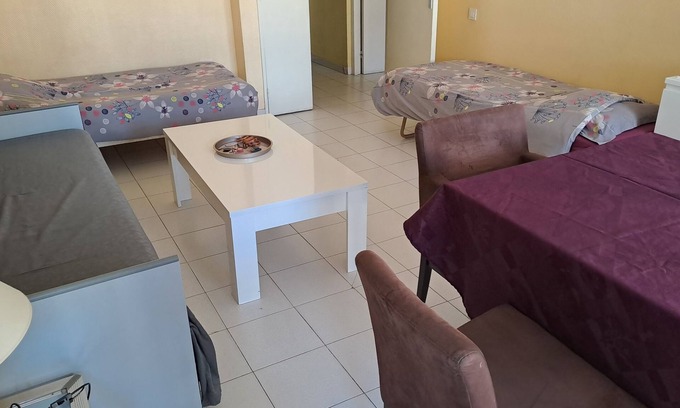 Cannes La Bocca Apartment | LARGE 4/5 PERS APARTMENT NEAR THE SEA