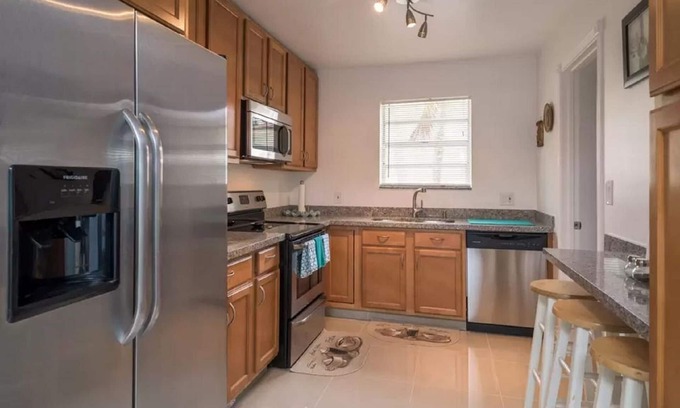 Boulevard Heights House | LARGE 5 Bedroom POOL HOME IN HOLLYWOOD WOW! plus POOL and more