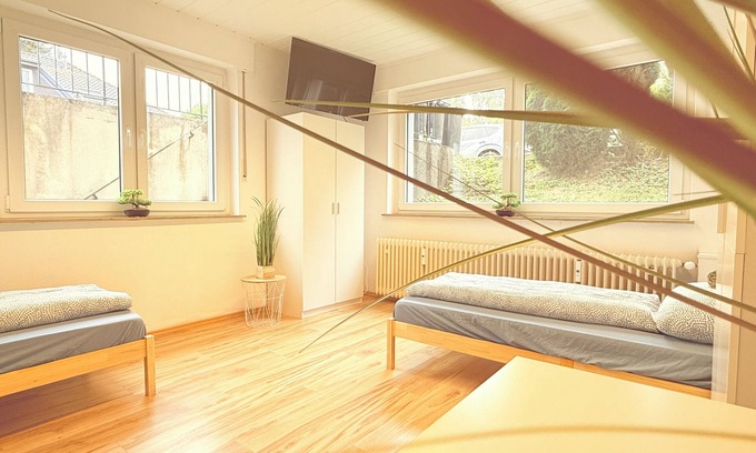 Alt-Rentfort Apartment | Large accommodation | near Movie Park | Veltins Arena | Large accommodation | 90m2
