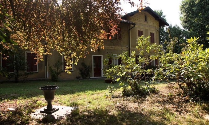 Capolago Apartment | Large apartment in villa with park in Varese - Lake, hospital, center 10' car