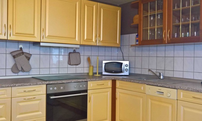 Trollenhagen Apartment | Large apartment with garden - apartment
