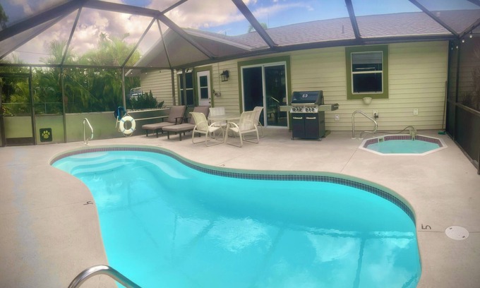 Diplomat Villa | Large Breed Dog-Friendly Home with Private Heated Pool & Hot Tub