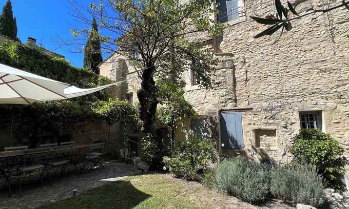 Vaison-la-Romaine House | Large charming 18th century house