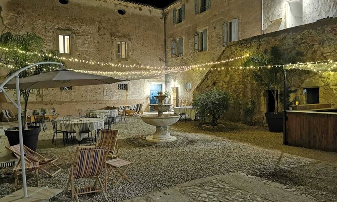 Lamalou-les-Bains House | Large estate for 35 people