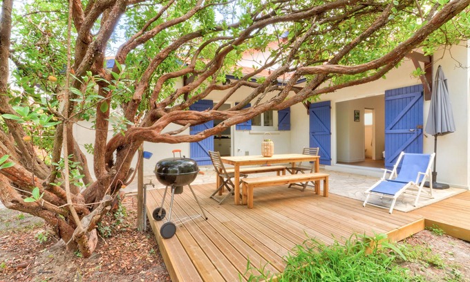 Taussat House | Large family home 200m from the lake - Taussat