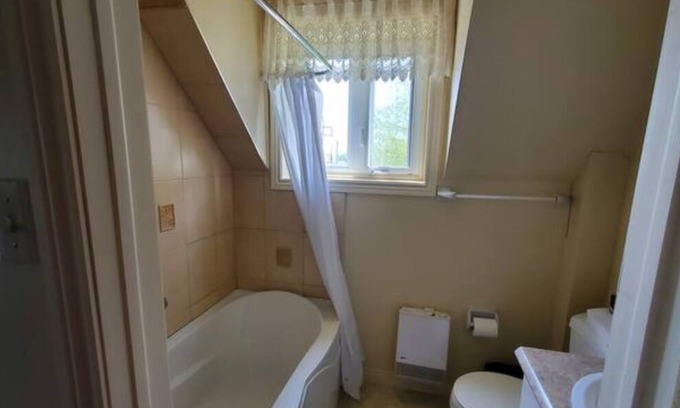 Caplan House | Large family home
