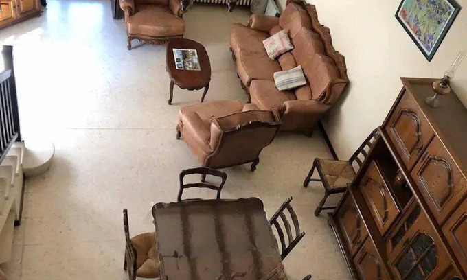 Saintes-Maries-de-la-Mer House | Large air-conditioned village house with courtyard.