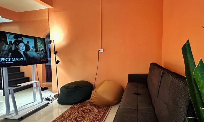 Khlong Ton Sai House | Large Garden Home near Iconsiam & Chao-Praya River