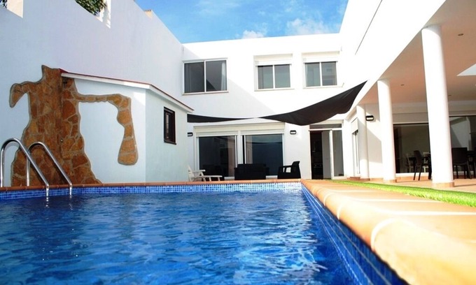 Poble Nou del Delta House | Large house with pool ideal for families or groups of friends