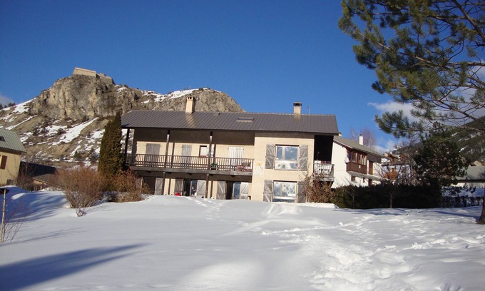 Briancon House | Large house with garden, exceptional view of the mountains and resort