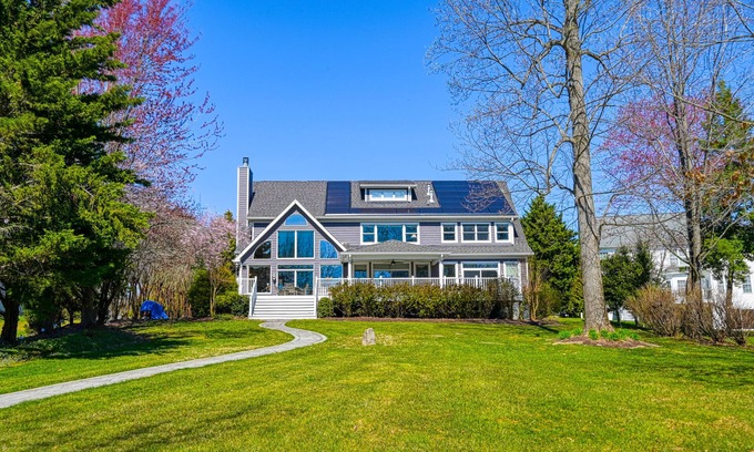 Bumpass House | Large lakefront home on the best part of the lake – spacious with stunning views