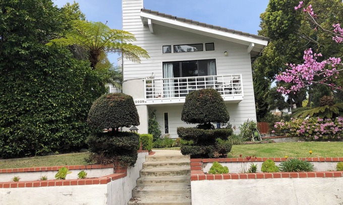 Sunset Park Apartment | Large luxury studio with view in of golf course