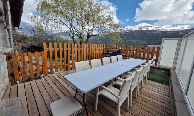 Faucon-de-Barcelonnette House | Large mountain village house with heated pool