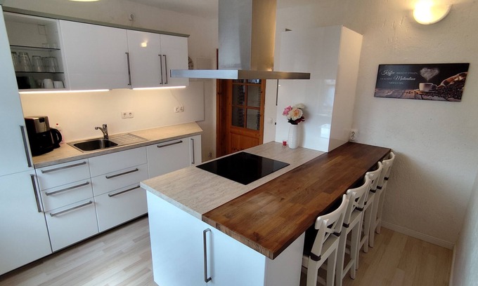 Arnsgereuth Apartment | Large, modern furnished vacation apartment.