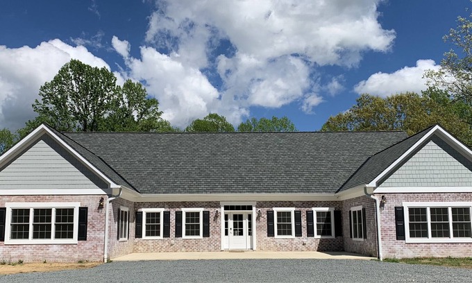 St. Leonard House | Large RENOVATED 6 bedroom 5 bath private home with LOTS of space!