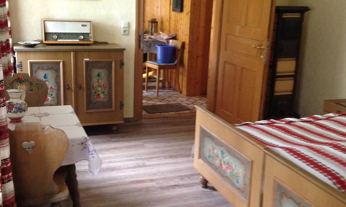 Irnfritz Apartment | Large, renovated vacation home with forest, meadows and water in the surrounding area
