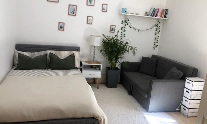 Welford House | Large room near the Leicester University & City center