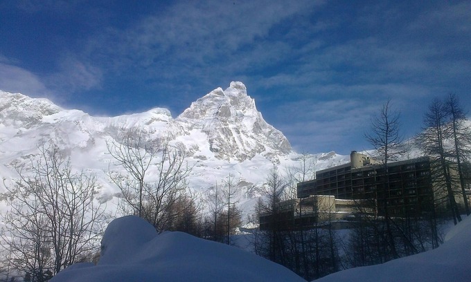 Cervinia Apartment | large studio 4 places in Cervinia, right on the slopes