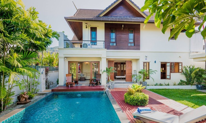Mai Khao Villa | LARGE SURIN/BANGTAO VILLA WITH PRIVATE POOL/GARDEN