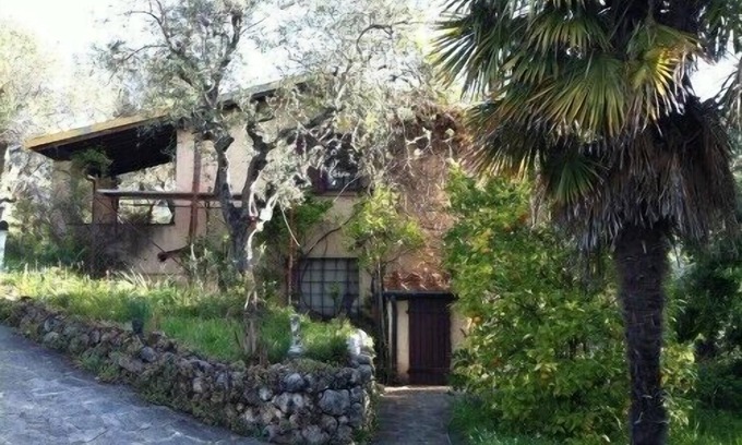 Pietrasanta House | Large Tuscan house with up to 5 bedrooms, 4 bathrooms, pool, 2 terraces