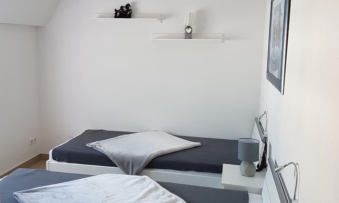Frankenheim-Lindennaundorf Apartment | Large vacation apartment