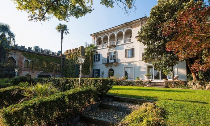 Baveno Villa | Large villa rental on Lake Maggiore