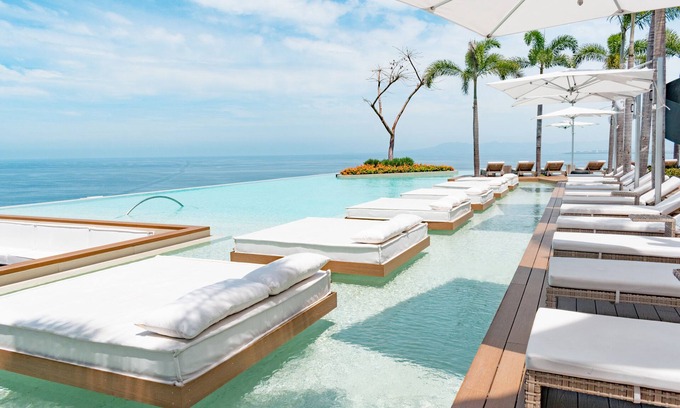 Alta Vista Condo | Largest PV Rooftop Heated Pool, Oversized Terrace Oasis, Zona Romantica, 2 Brm