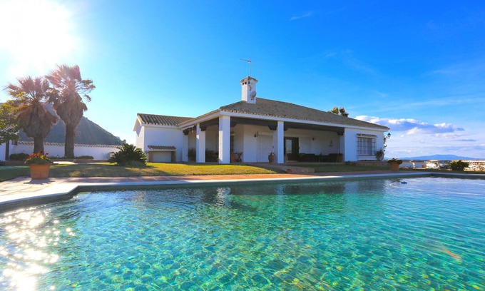 Alhaurin de la Torre Villa | LAS BREÑAS Premium Rural Villa