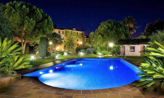 Santa Oliva Villa | Las Masias de Cristina - Huge garden, 2 private pools & 9 km to the beach
