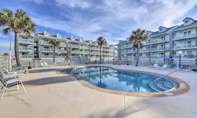 Lower Grand Lagoon Condo | Last minute deals