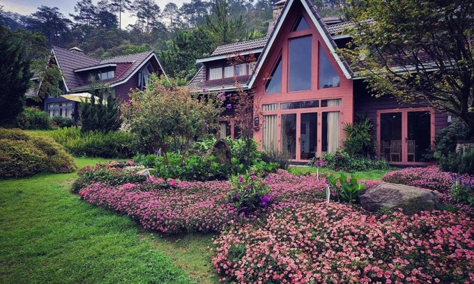 Lac Duong House | Lat Valley Retreat Village