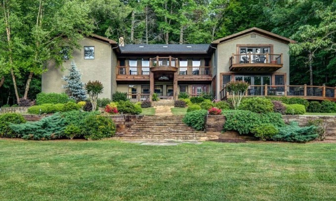 Epworth House | Laughing Bear Lodge 10k sqft On Trout Stream