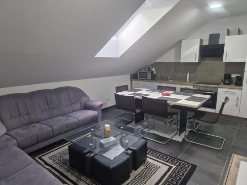 Freudenburg Apartment | Laura