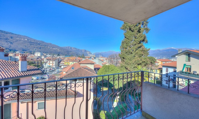 Stresa Apartment | Laura's Cozy Apartment Stresa Center, Stresa, Italy