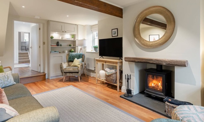 Coln St Aldwyns Cottage | Laurel Cottage - pet-friendly in Coln St Aldwyns