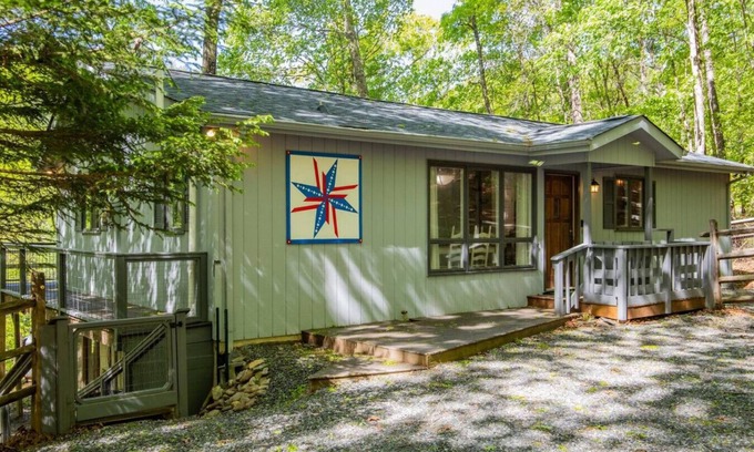 Deep Gap Cabin | Laurel Creek Cottage - Powder Horn Mountain,VIEW and Sounds of Laurel Creek