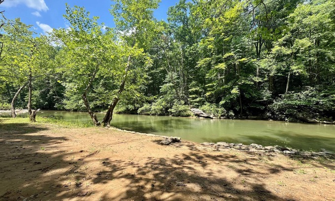Independence Cabin | Laurel Lodge is located on private stream in Independence, WV