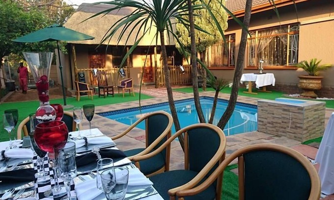 Emfuleni House | Lauren Palace Guest House