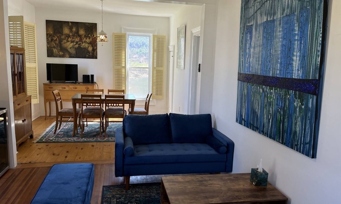Laurens House | Laurens Manor - Charming 4 bedroom in the quaint Village of Laurens